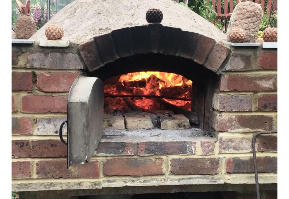Puulämmitteisen pizzauunin oikea käyttö